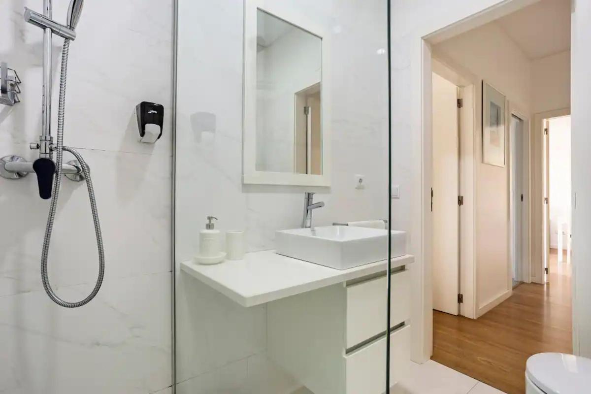 Luxury Anibal Cunha Apartments OOporto Exteriör bild