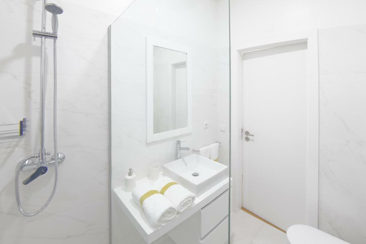 Luxury Anibal Cunha Apartments OOporto Exteriör bild